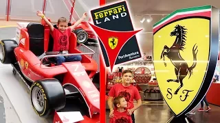 VLOG - On découvre FERRARI LAND ! 🏎 -  LE parc d'attractions Ferrari de PortAventura