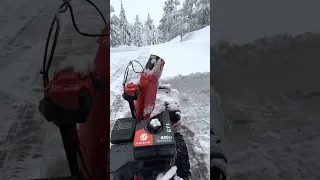 Ariens 32" Kraken Snowblower Bringing the Pain!