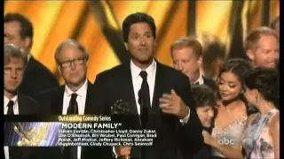 Modern Family Emmy Award For Best Comedy