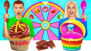 Desafio da Decoração de Bolos: Rico VS Pobre | Batalha Entre Comida Cara vs Barata por Candy Show