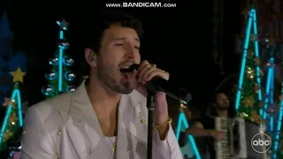 Sebastian Yatra Performs Dos Oruguitas