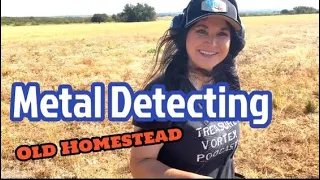 Metal Detecting an Old Homestead in Texas