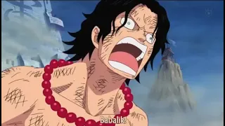 Whitebeard Enters The Plaza - Ace Saves!