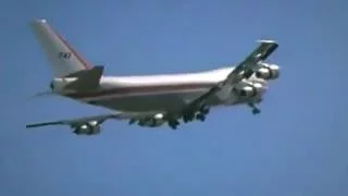 The World’s First Jumbo Jet