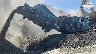 Powerscreen Trakpactor 290SR mobile impact crusher working in New Zealand