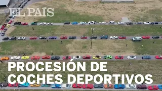 Miles de coches deportivos participan en el funeral de un joven de 14 años