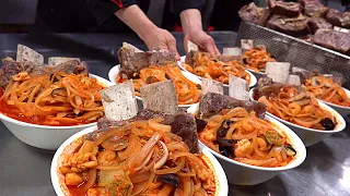 왕갈비짬뽕 Amazing! Giant Ribs Spicy Noodle, Limited to 100 Bowls per Day - Korean street food