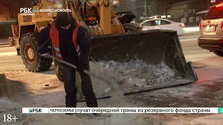 В Воронеже на уборку снега вывели 208 единиц спецтехники