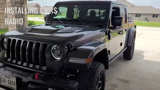 Midland GMRS radio installed on Jeep Gladiator