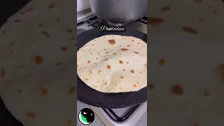 How to make Soft Chapati and Roti-Indian Flat Bread Recipe |  Phulka Roti |  Fluffly Roti #shorts