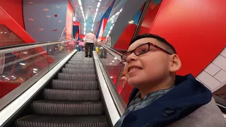 Trip to the biggest toy shop in England, Hamleys here we come…! **Episode 16** The Howard Family