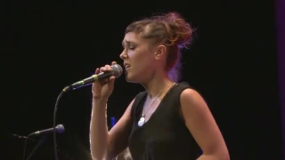 ZAZ "Piensa en mí" Live Paris 2011 - HD Remasterized