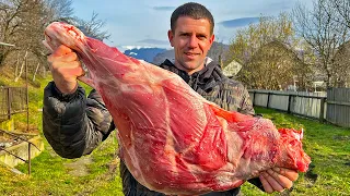 Roasting a huge 12kg beef thigh in a tandoor! 3 hours of roasting! Life in the Carpathians! Ukraine!