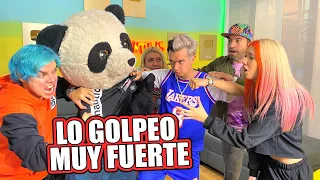 BROMA Peleo A GOLPES con PANDA por ser NOVIO de MI HERMANA AMARA *ME DESMAYO* - Ami Rodriguez