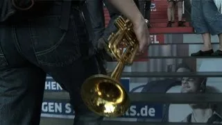 Flashmob Hauptbahnhof Berlin Frauenblasorchester