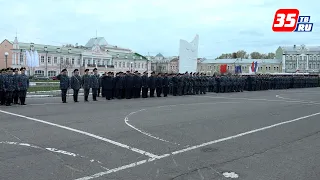 Генеральная репетиция торжественного марша войск Вологодского гарнизона прошла в Вологде