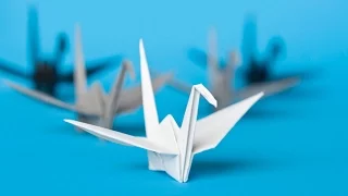 ❤ ORIGAMI - How to Fold a Paper Crane