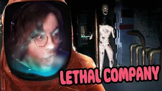 Flash plays Lethal Company with friends