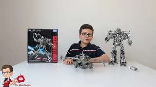 the Igen Techie unboxing and reviewing Transformers MPM08, BMB and Weijiang 07 Movie Megatron.