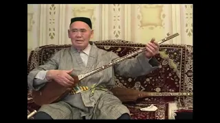 Uzbek master Turgun Alimatov plays dutor (2001)