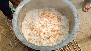 PESHAWARI CHAWAL | Pakistan Special Golden Pulao Recipe Cooking in Indian Village | The Food Walker