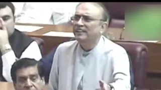 Aap ke kehnay par guard goli nahi chalata: Asif Ali Zardari