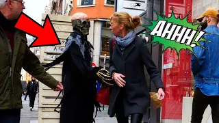 She was in SHOCK!! : Grim Reaper Scare Prank