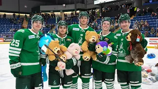 Cranbrook Bucks 2022 Teddy Bear Toss Goal (Dec. 10, 2022 vs Penticton Vees)