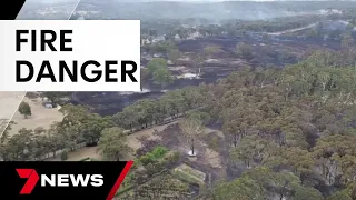 A bushfire emergency is threatening homes in Victoria's west  | 7 News Australia