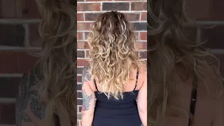 How to Balayage a Curly Hair #hairdresser #balayage #beforeandafter