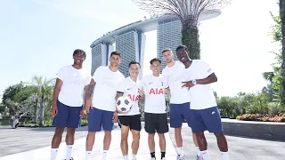 TOTTENHAM HOTSPUR PLAYERS TAKE ON FREESTYLERS IN SINGAPORE!