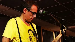 Crummy covers the Butthole Surfers "Goofy's Concern" live at LanaLou's, June 1