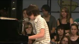 Greyson Chance singing paparazzi best version