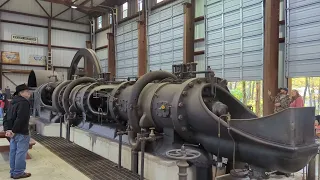 the Snow- 600 hp gas engine at Coolspring Power Museum