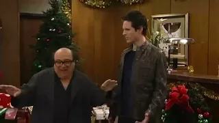 It's Always Sunny in Philadelphia (Christmas special) - Frank's in the couch