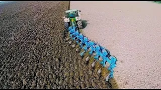 Ploughing w/ John Deere 8360R