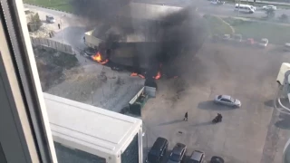 В Новороссийске рядом с заправкой вспыхнул пожар