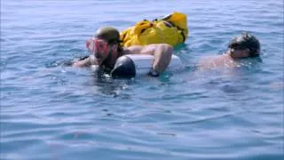 Dual Survival | Joe Paddles a Shark