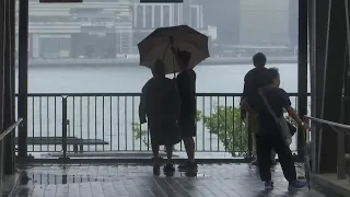 Super Typhoon Saola approaches Hong Kong