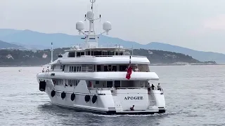 APOGEE 62m | Docking @ Monaco Port | Codecasa | Luxury  Charter Yacht. @emmansvlogfr