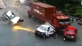 TOTAL IDIOTS IN TRUCKS & CARS FAILS | DANGEROUS FAILS AROUND THE WORLD | BAD DAY AT WORK FAILS 2023