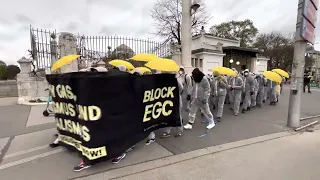 27.3.23 Demo von Block Gas unterwegs zur GASKONFERENZ in Wien