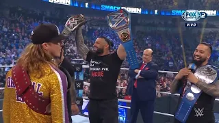 Riddle ataca a Roman Reigns - WWE SmackDown Español Latino: 13/05/2022