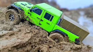 JEEP Gladiator Stuck in MUD – Rescue Mission RC CARS