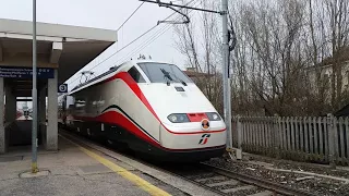La precedenza del FB Venezia S. Lucia - Lecce sul MRI Tarvisio - Piedimonte (Treno auto)