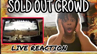 LIVE REACTION-Green Day Crowd Singing Bohemian Rhapsody [Live in Hyde Park 2017] REACTION