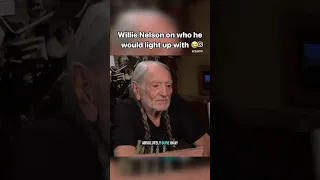 Willie Nelson calls out Obama 🤣
