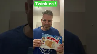 I Tried Twinkies For The FIRST TIME (Brit Reacts) HECK !!!