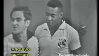 Família Trapo - Ronald Golias e Jô Soares jogam bola com Pelé (TV Record, 1967)