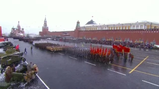 Торжественный марш в честь 75-ой годовщины парада 7 ноября 1941 года